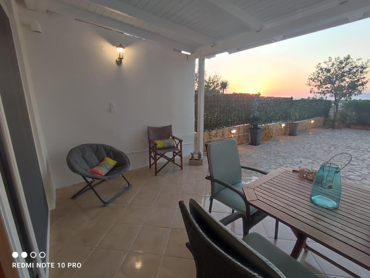 Andrew'S Sunset View Apartment Loutráki Exterior foto